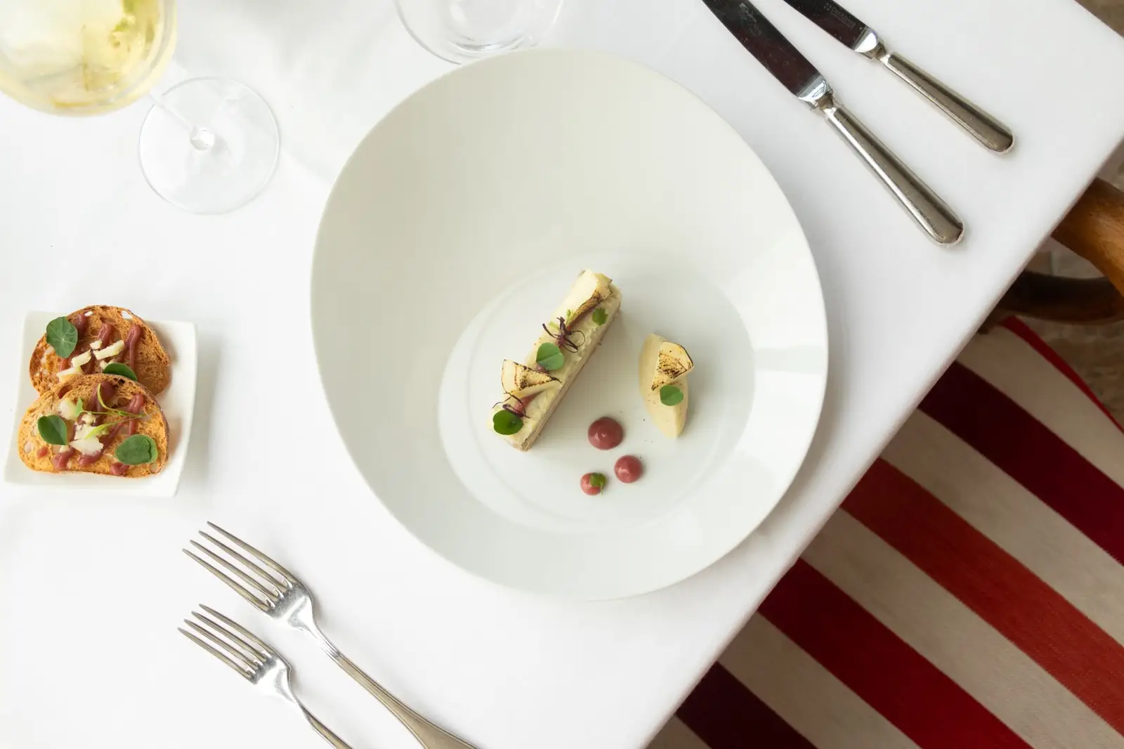 Fine dining at Qalane Grand Resort